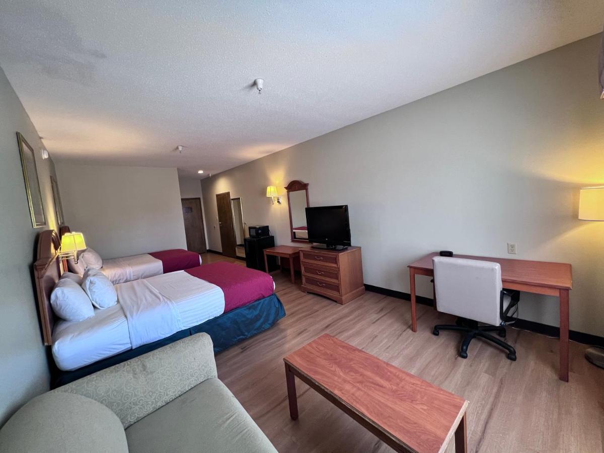 Americas Best Value Inn Wiggins Bagian luar foto