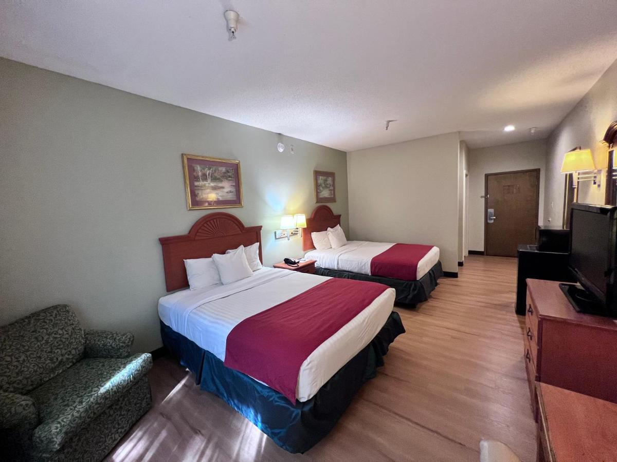 Americas Best Value Inn Wiggins Bagian luar foto